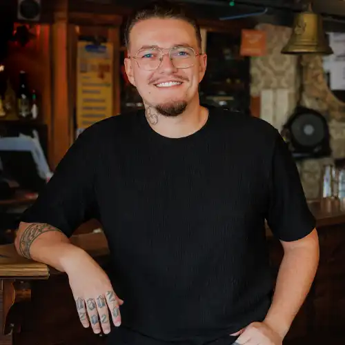 Jari van de Luijtgaarden inhuren boeken voor een opterden voor een scherpe prijs